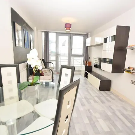 Giogio - Comfortable Stratford Flat With Stunning Views London Exterior photo
