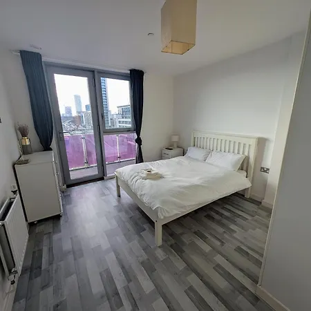 Giogio - Comfortable Stratford Flat With Stunning Views London Exterior photo