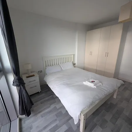 Giogio - Comfortable Stratford Flat With Stunning Views London Exterior photo