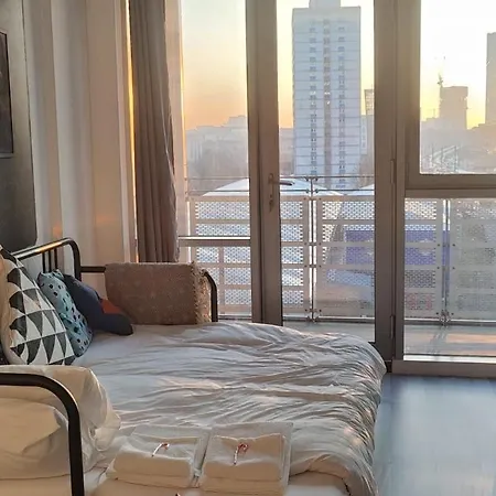 Giogio - Comfortable Stratford Flat With Stunning Views London Exterior photo